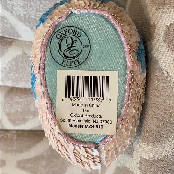 ~Oxford~ Blue & White Sequin Bunny Egg Trinket Box - Picture 4 of 6